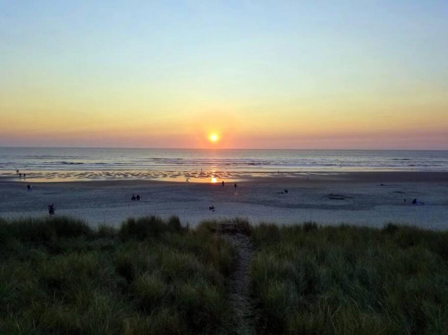 Tiki Escape W/ Amazing Mountain And Marsh Backdrop Vila Rockaway Beach Exterior foto