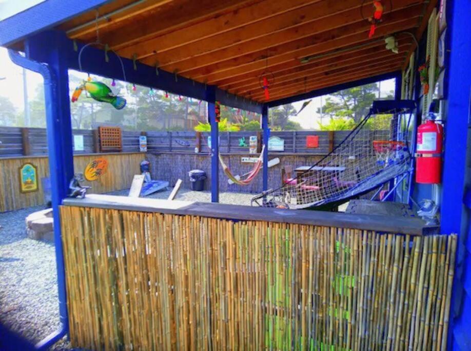 Tiki Escape W/ Amazing Mountain And Marsh Backdrop Vila Rockaway Beach Exterior foto